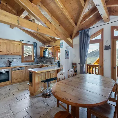Шале Familial Pour 8 A Le Praz Avec Wifi Куршевель
