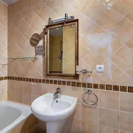 Familial Pour 8 A Le Praz Avec Wifi - Fr-1-568-44 Шале Куршевель